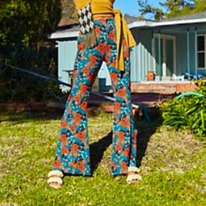 Can’t take my eyes off you Flare pants new no tag